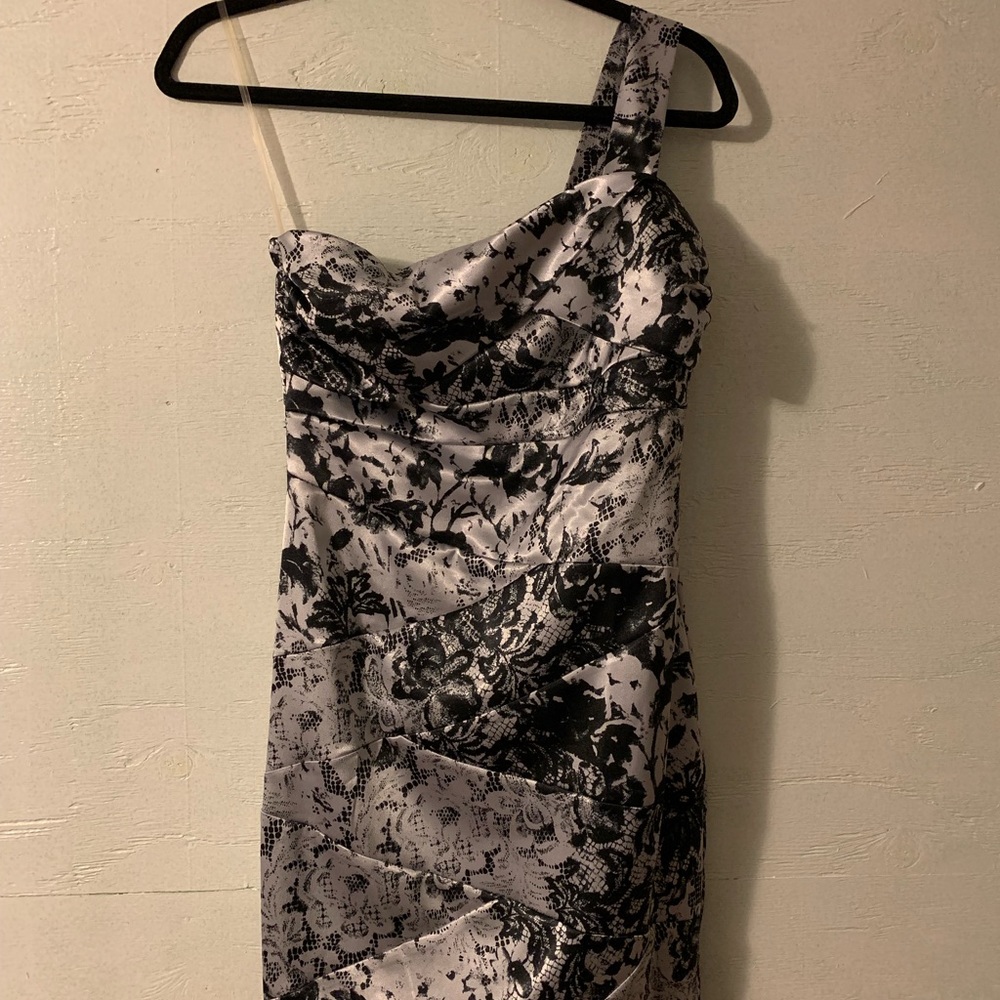 MINI ONE SHOULDER DRESS